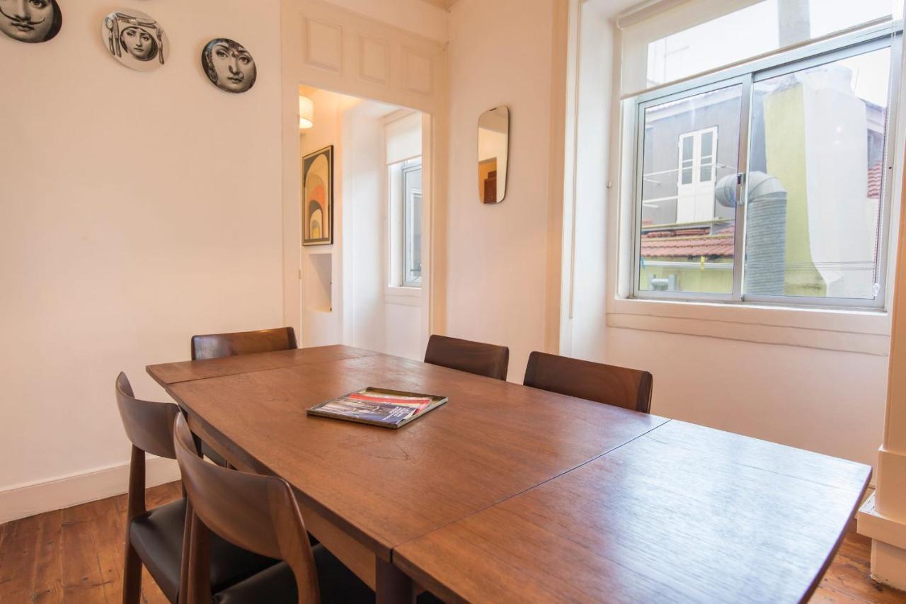 Lovelystay - Chiado 2 Bedroom Charm! Lisbon Bagian luar foto