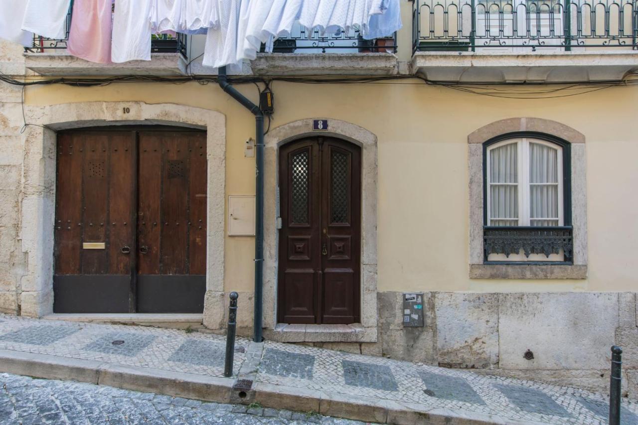 Lovelystay - Chiado 2 Bedroom Charm! Lisbon Bagian luar foto